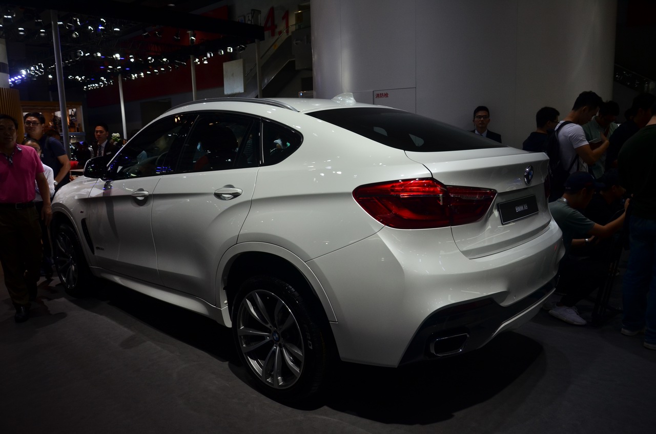 宝马x6