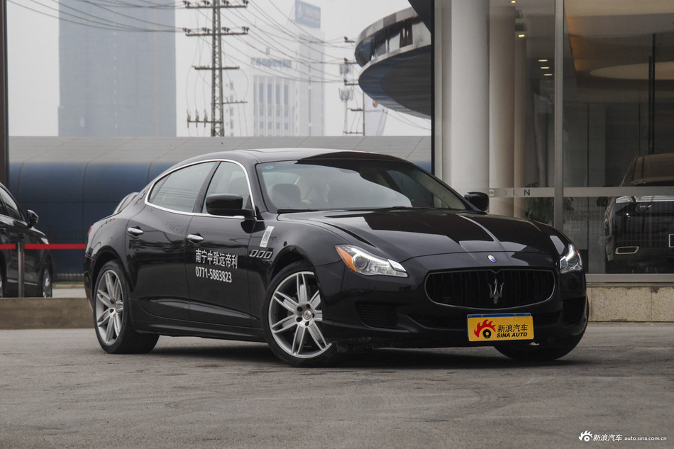 2013款总裁 3.0T自动V6标准型