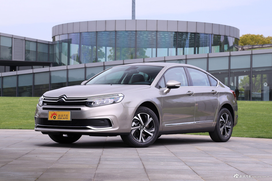 2017款东风雪铁龙C5 顶配版