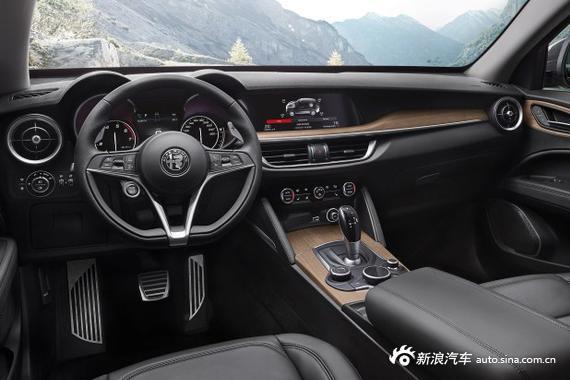 搭2.0T 阿尔法罗密欧Stelvio普通版官图 
