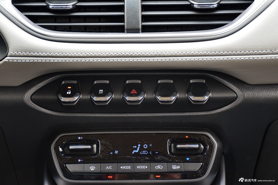 2017款宝骏510 1.5L手动时尚型