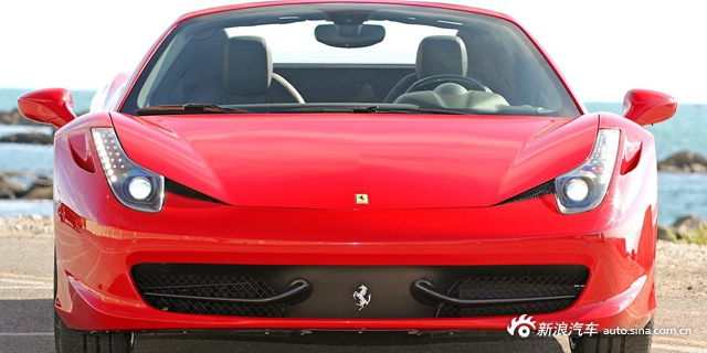 男子360万买到法拉利事故车 退一赔一