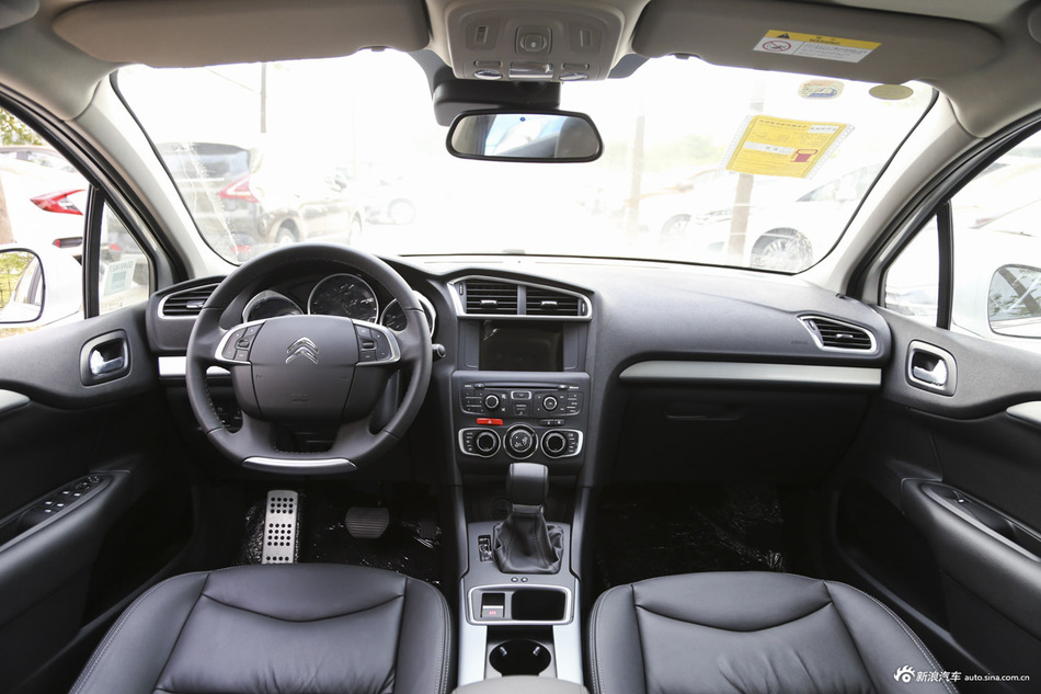 2016款雪铁龙C4L 1.6T自动精英型