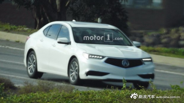 2017年内国产 曝讴歌新款TLX无伪装谍照