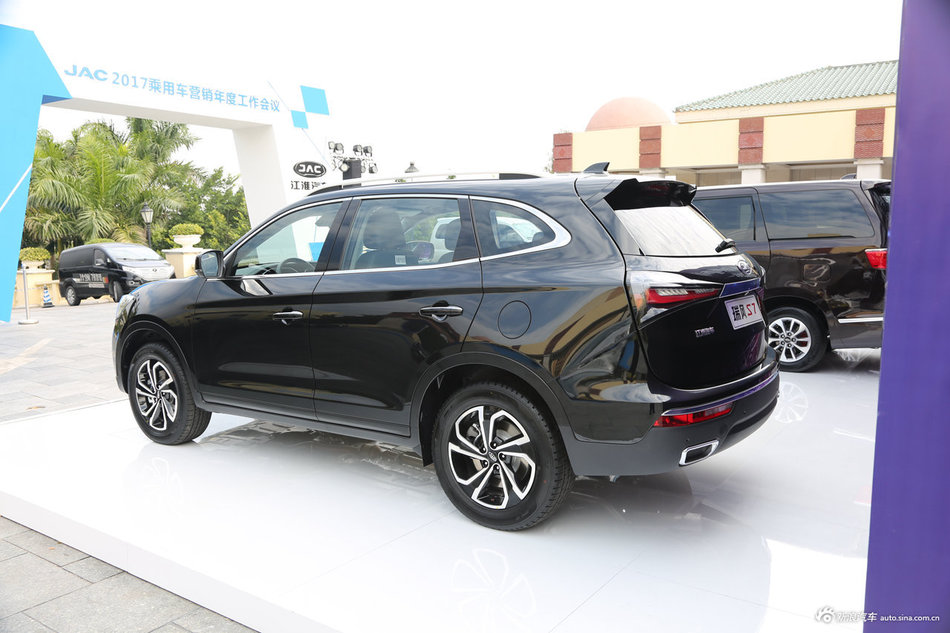 江淮全新7座SUV亮相 轴距超过2米8