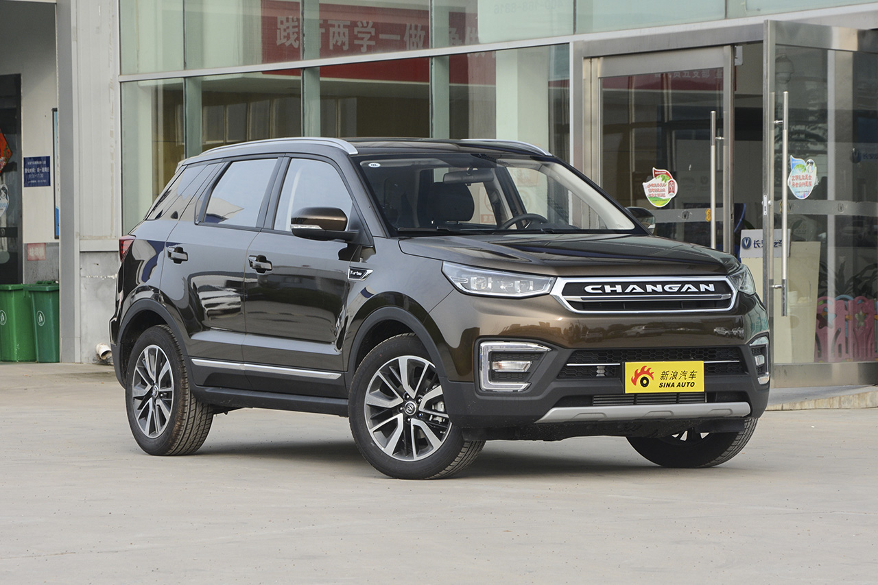 2017款长安cs55 1.5t自动炫动型