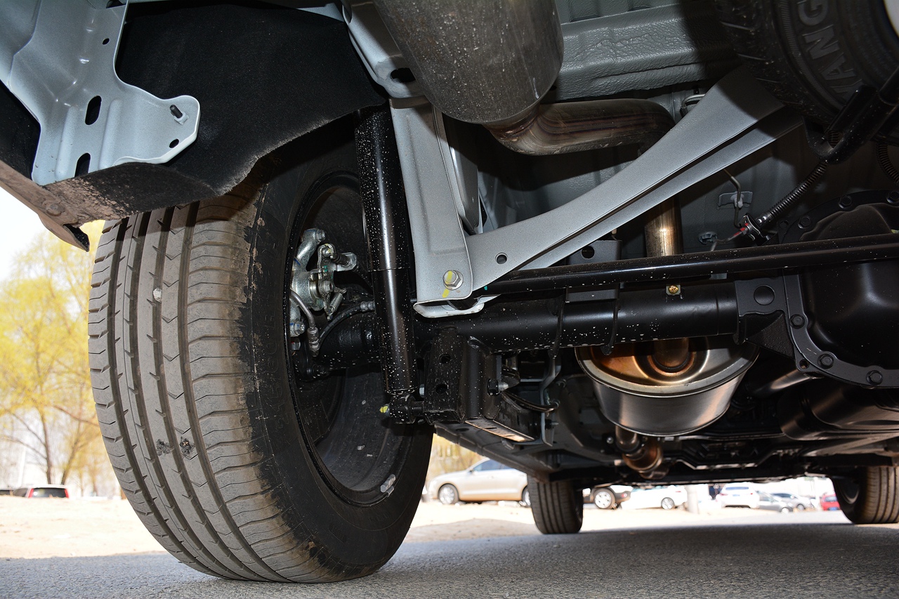 2017款长安cx70t 1.5t手动尊擎版