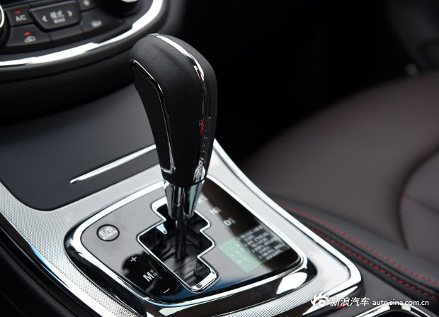 不再只有手动挡 曝宝骏310 AMT车型谍照