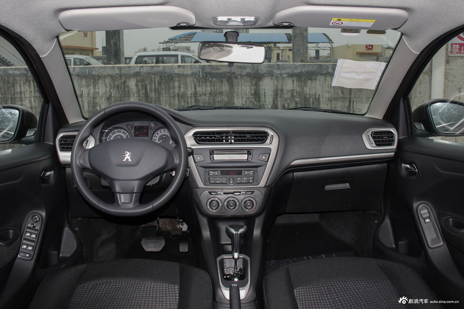 2016款标致301 1.6L自动舒适型