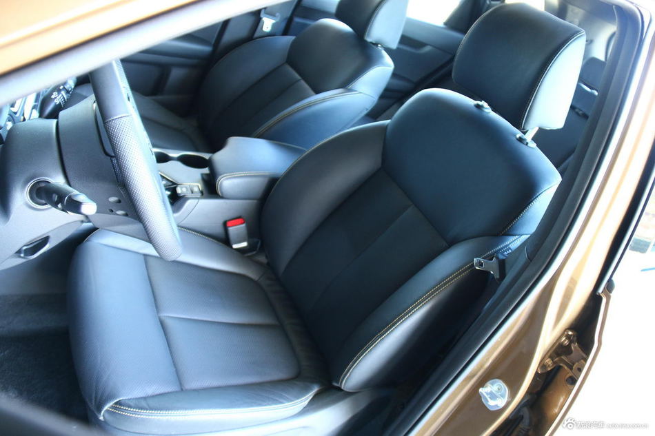 2017款起亚KX7 2.0T LUX自动四驱