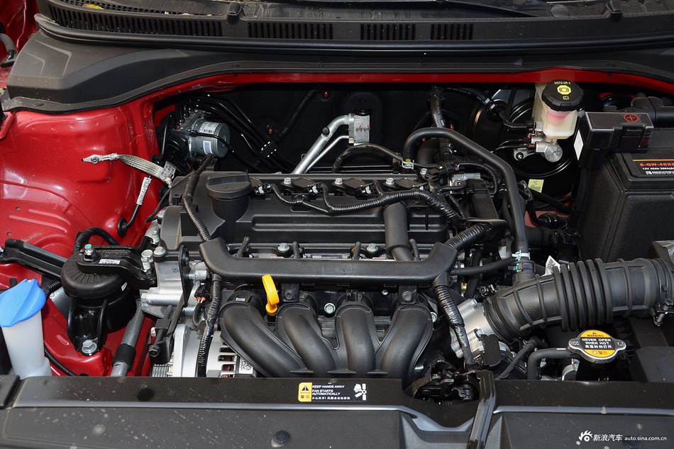 2016款现代悦纳 1.4L自动炫酷版GLS