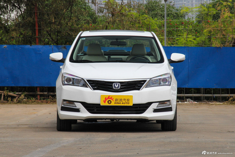 长安汽车悦翔v7新车449万起真有传说中的那么好