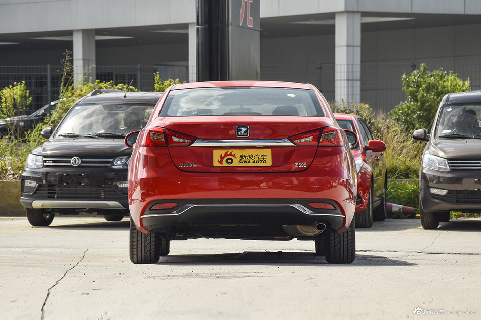 2015款众泰Z500 1.5T 自动尊贵型