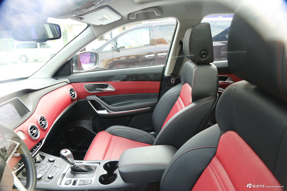 江淮全新7座SUV亮相 轴距超过2米8