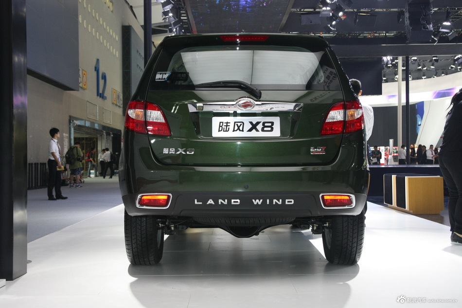 陆风X8