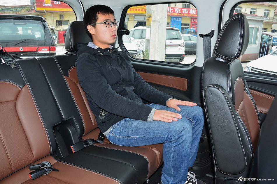 2016款东风风行F600  1.5T手动豪华型