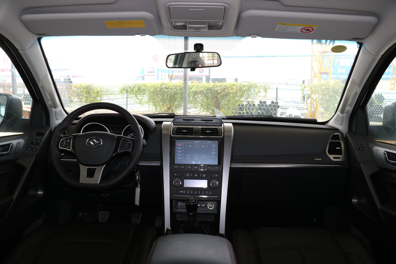 2017款黄海n3 2.5t手动四驱运动版je4d25c