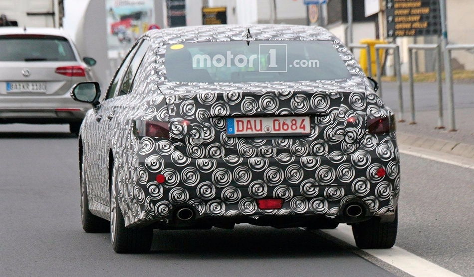 疑似新雷克萨斯GS谍照曝光
