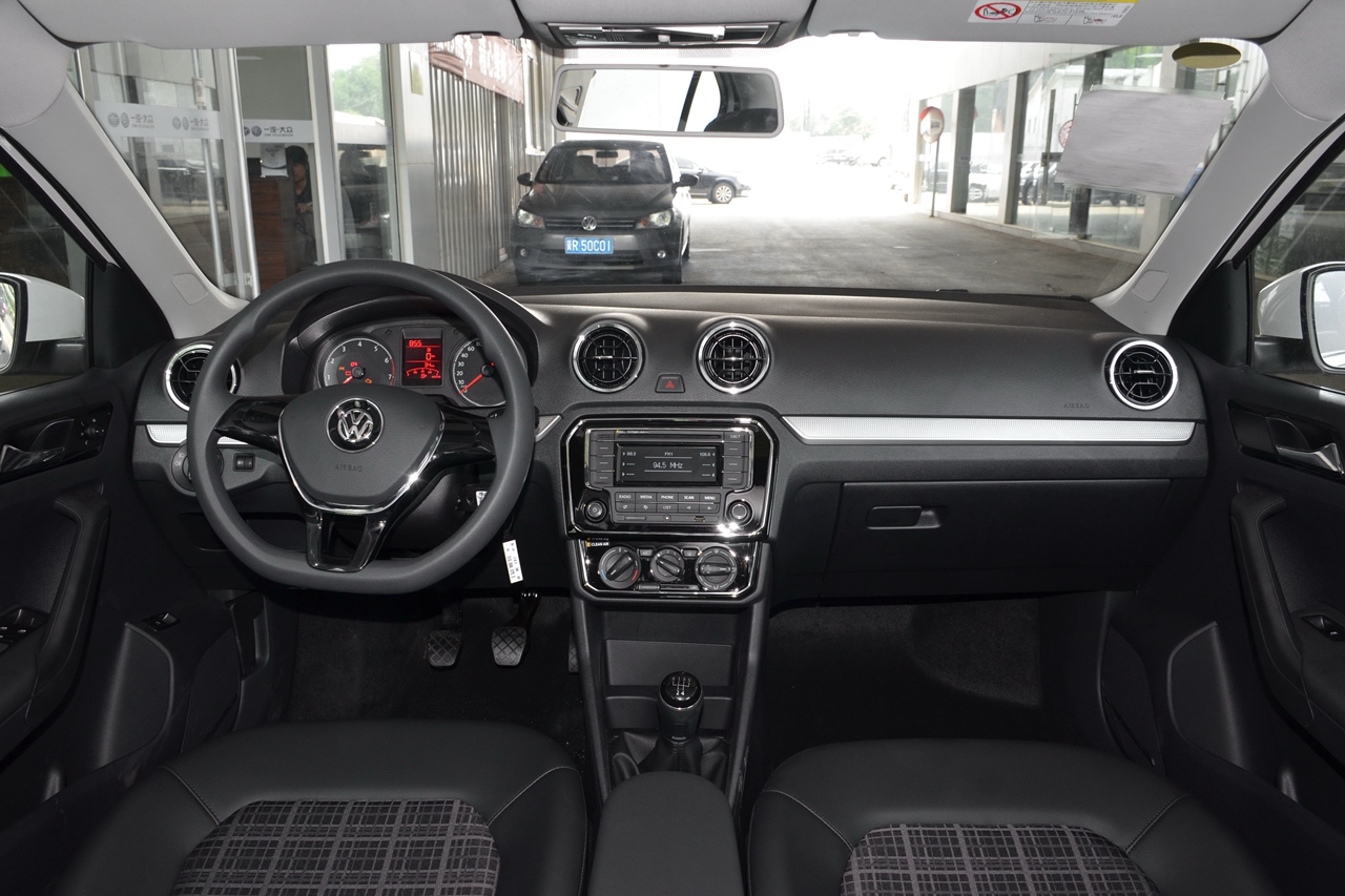 2017款捷达1.4l手动舒适型