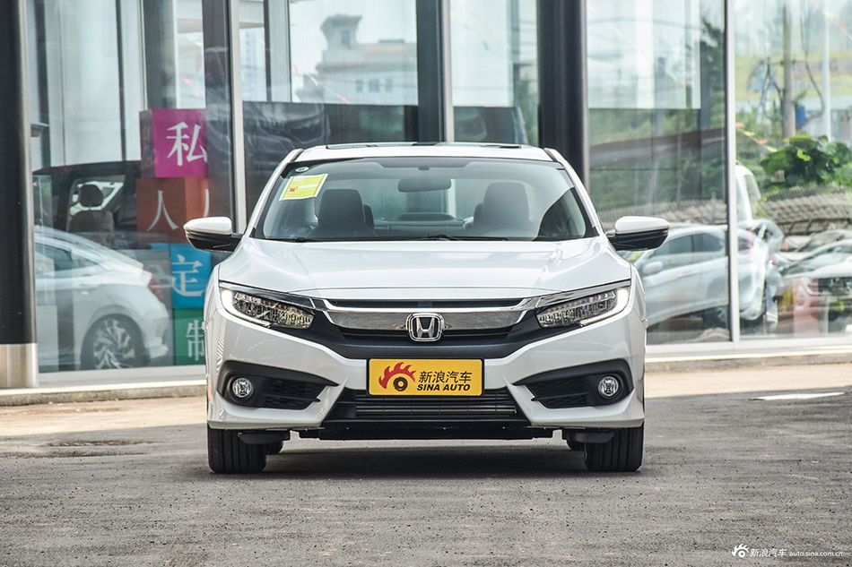 2016款思域1.5T自动220TURBO尊贵版