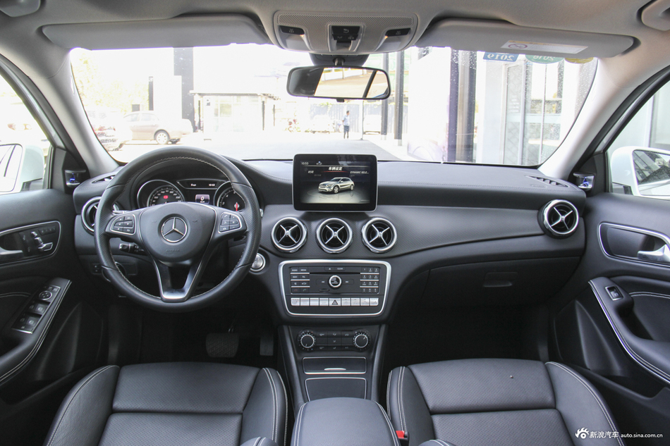 奔驰gla级南昌2200万起最高优惠513万