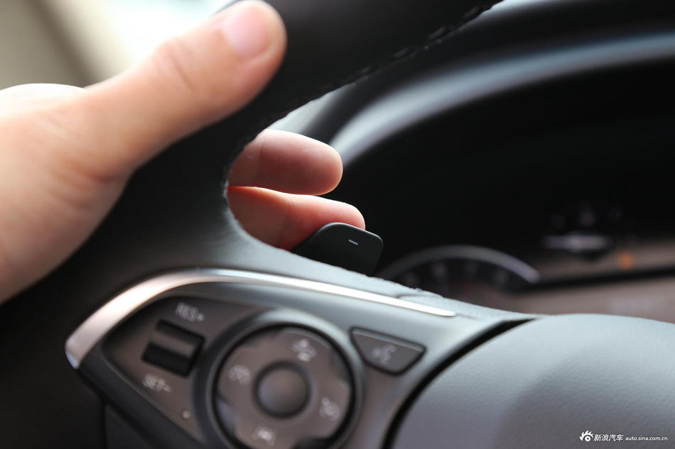 2017款GL8 2.0T自动豪华版