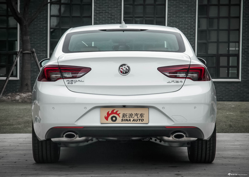 轴距加长／内外大变 实拍别克全新君威