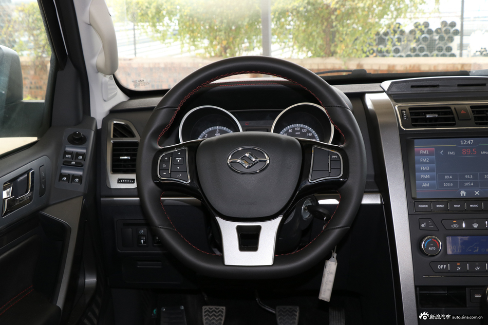 2017款黄海n3 2.5t手动四驱运动版je4d25c