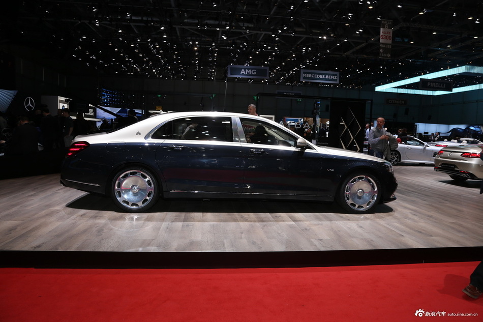 迈巴赫s级的车身比普通s级还要大,长宽高为5466/1899/1497mm,轴距为