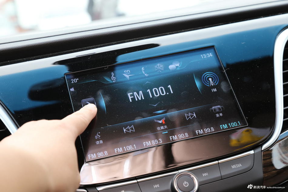 2017款GL8 2.0T自动豪华版