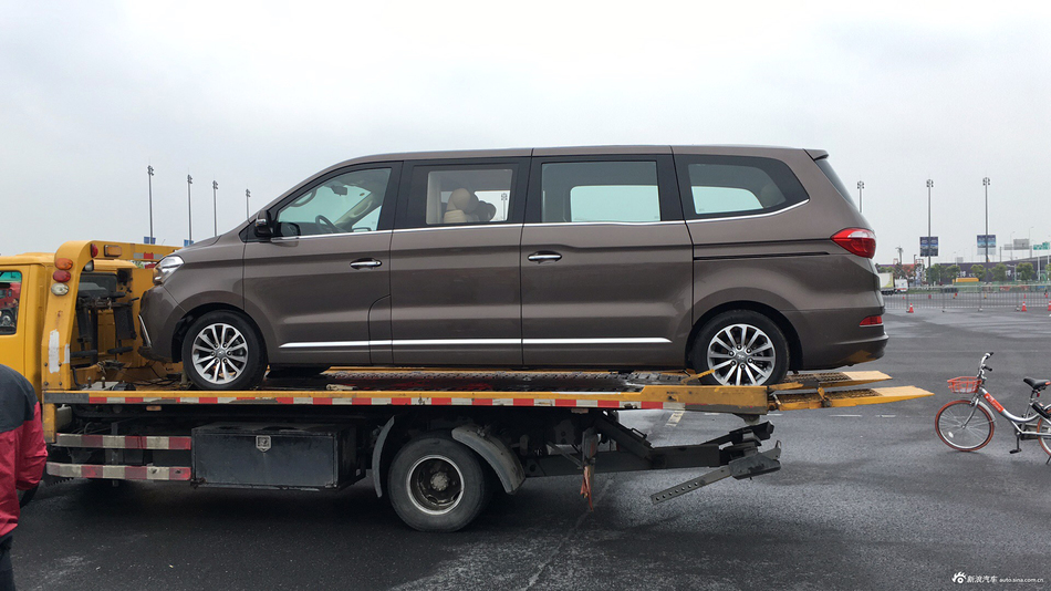 新款华颂7加长版