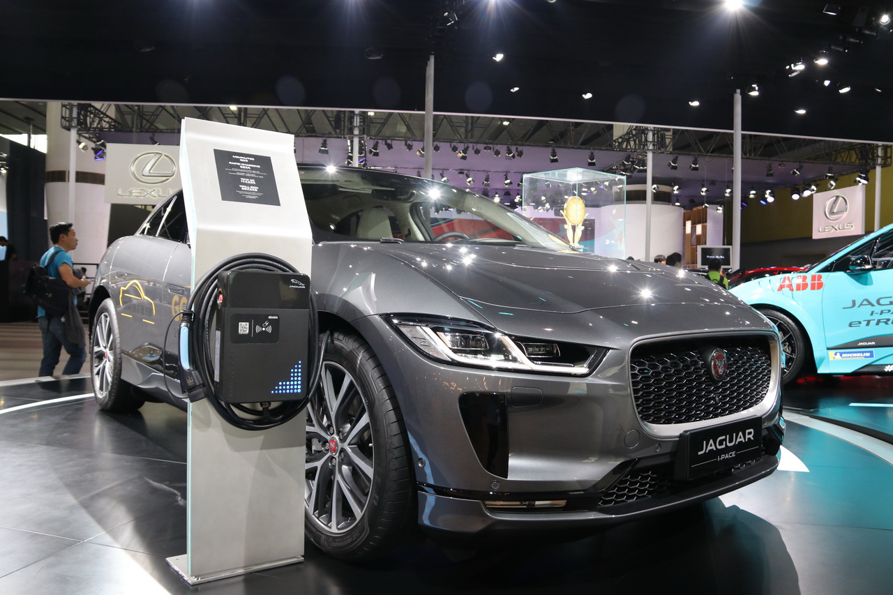 2018广州车展实拍:捷豹i-pace新能源