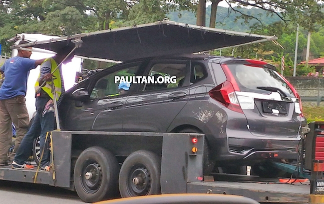 曝新款飞度海外版实车谍照