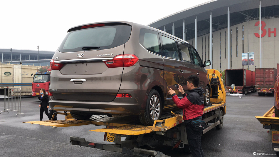 新款华颂7加长版