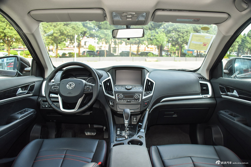 2016款东风风神AX7 2.0L自动智逸型