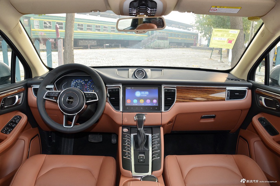 2017款众泰SR9 2.0T 自动极致之梦版（米色）