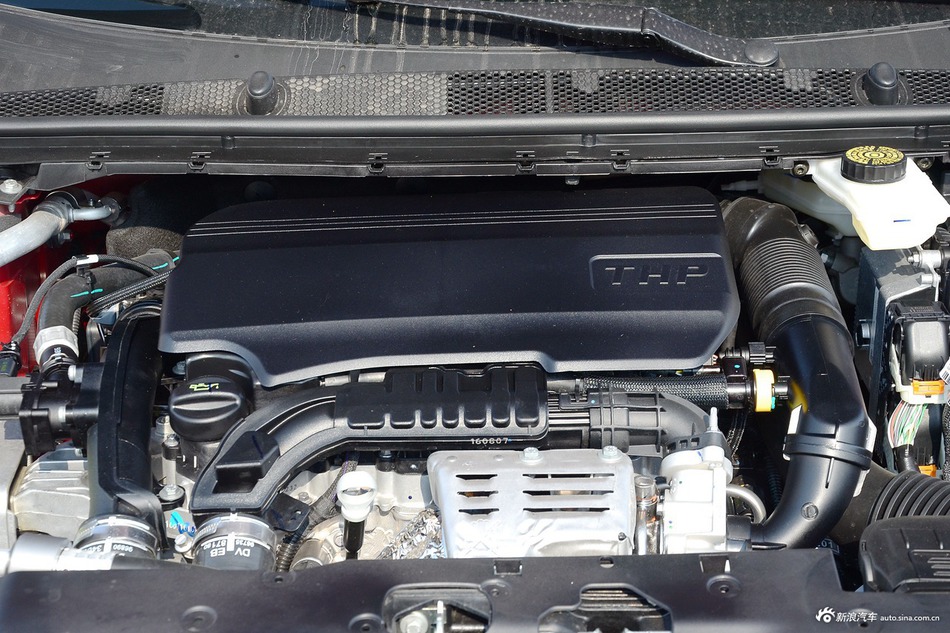 2016款标致308 1.2T自动豪华版