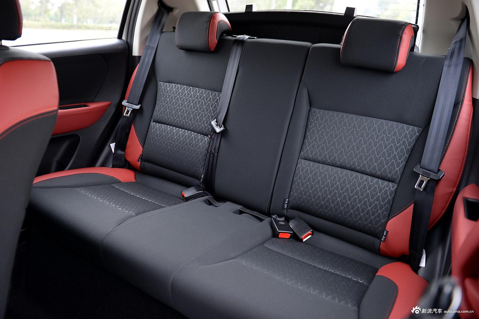 最便宜SUV上市仅售4万.汽车似白菜