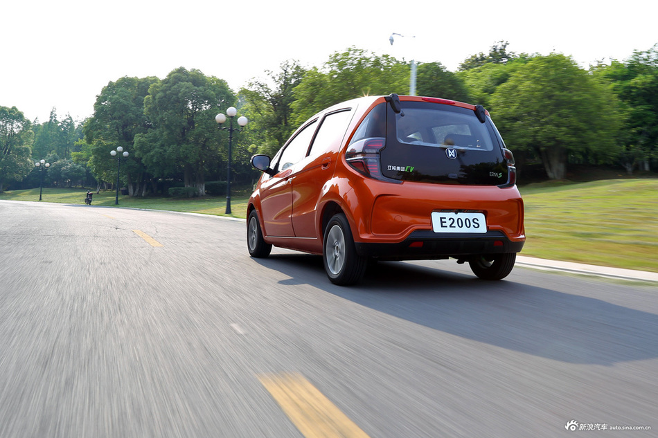 江铃E200S试驾