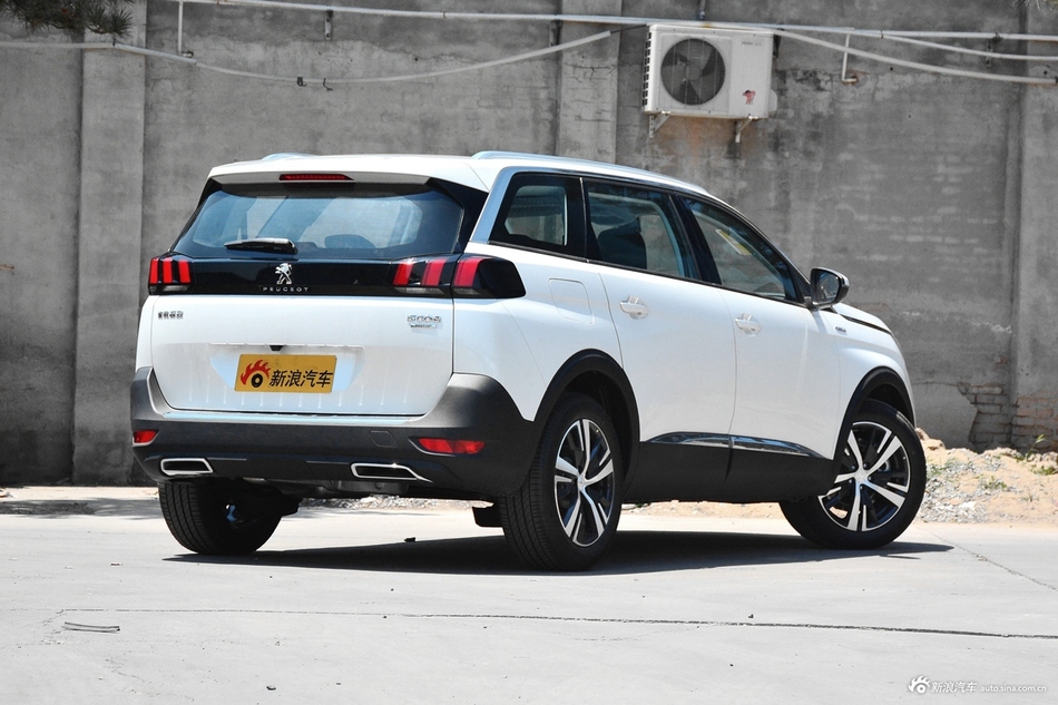 2017款标致5008 1.8T自动380THP精英版7座