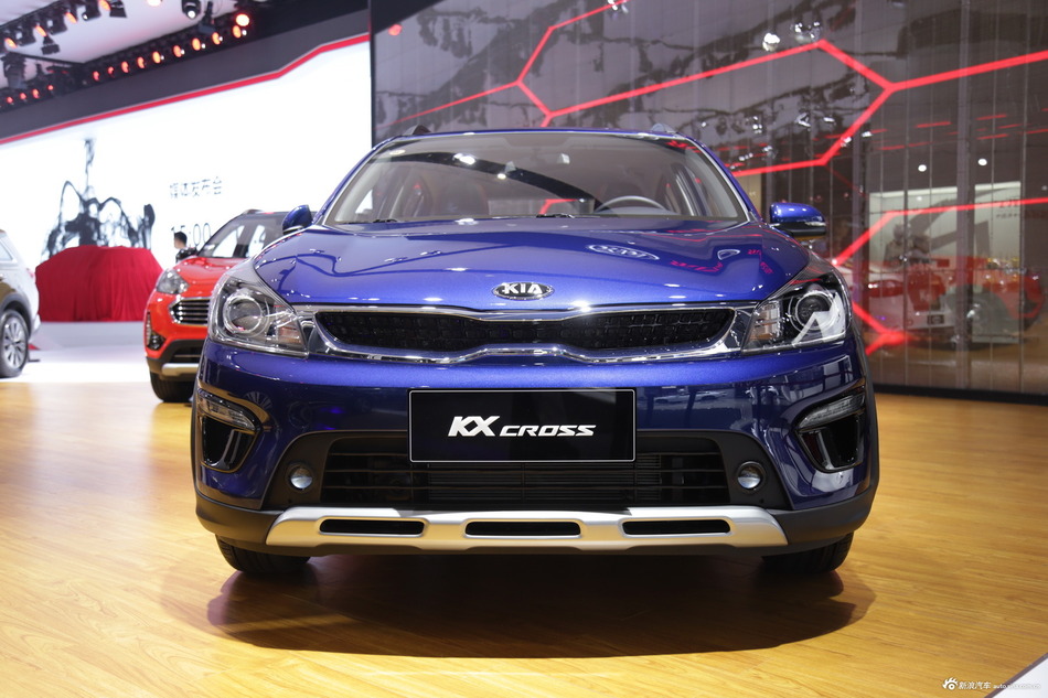 起亚kxcross北京701万起新车选它不会错