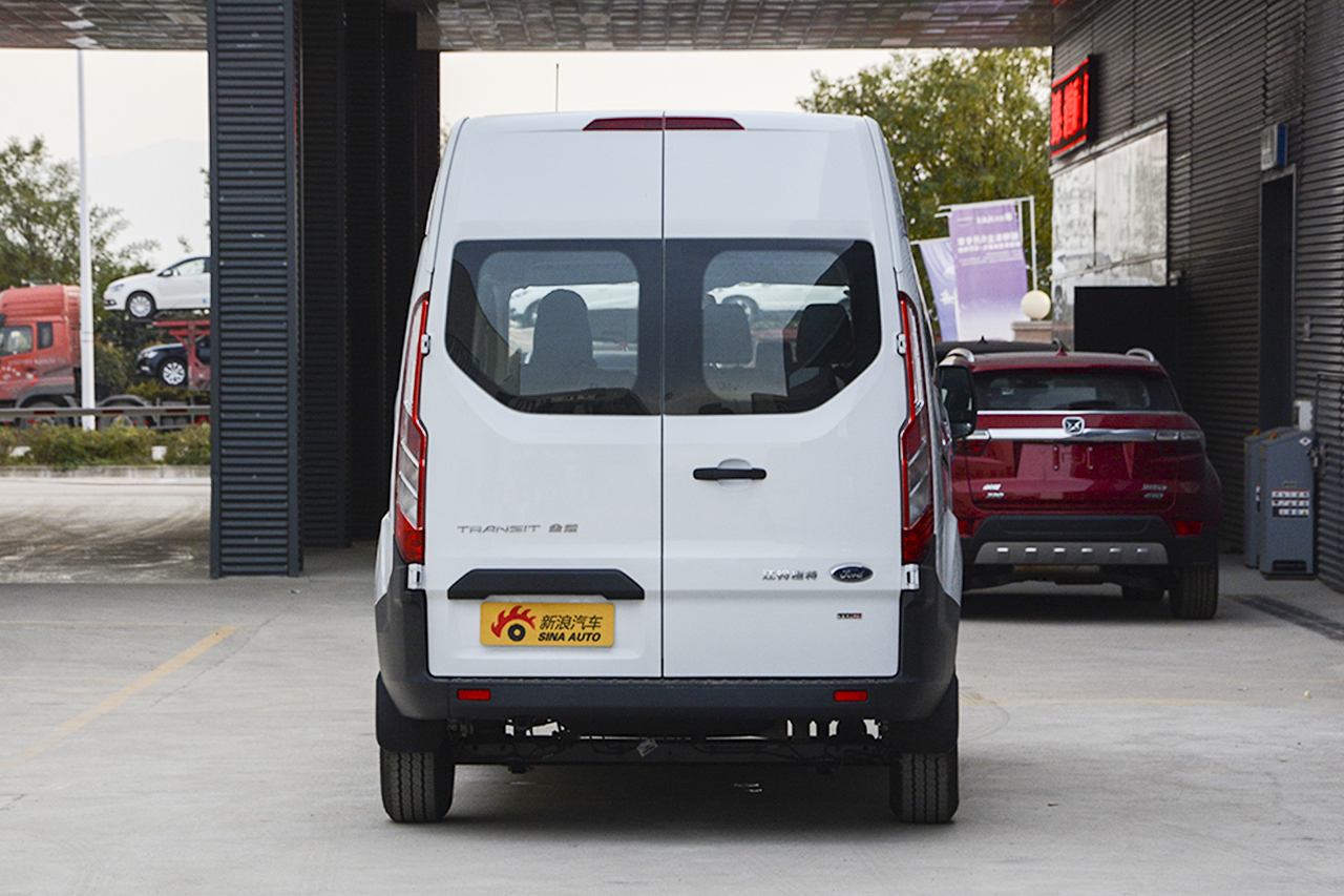 2017款新全顺2.0t中轴中顶柴油diesel 5/6座kombi国5