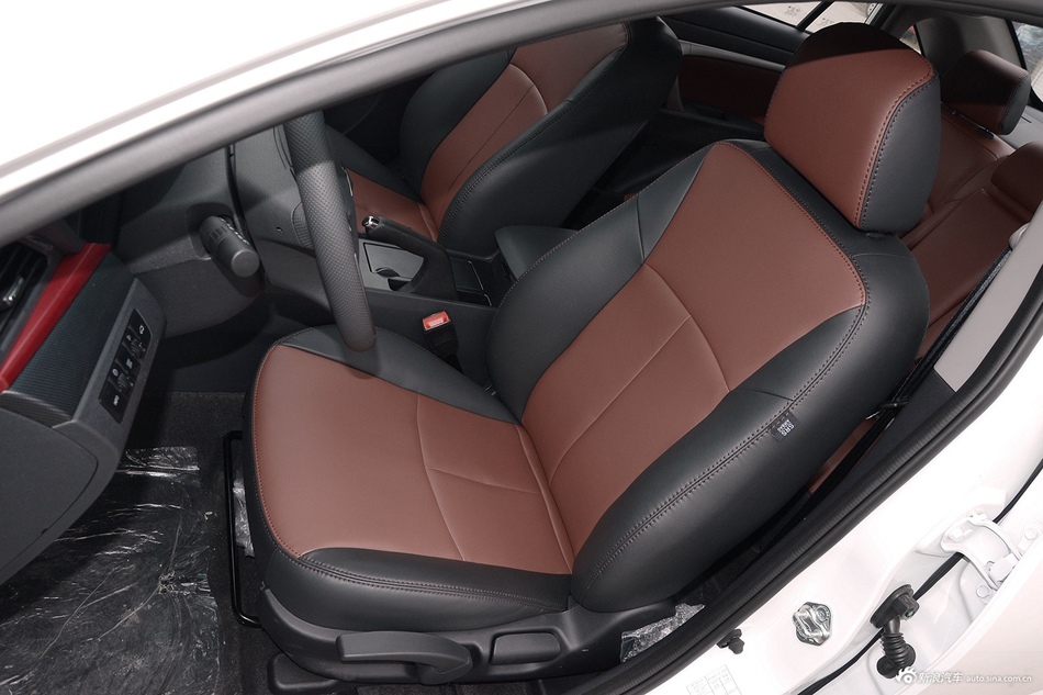 2017款海马M6 1.6L手动运动智能型