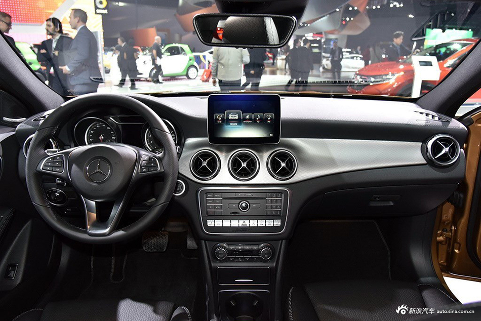 新款奔驰GLA将亮相上海车展