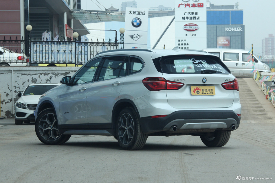 宝马x1促销中最高直降907万新车全国2160万起