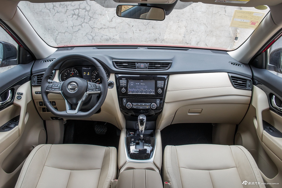 2017款奇骏2.5L自动CVT豪华版 4WD