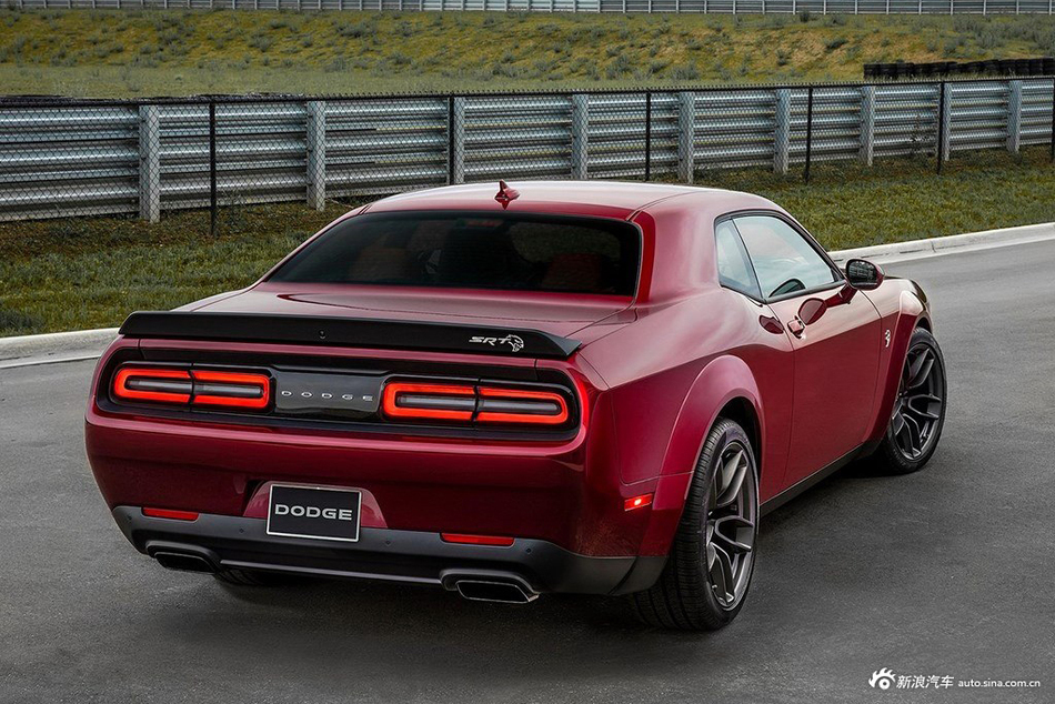 挑战者SRT Hellcat宽体版官图