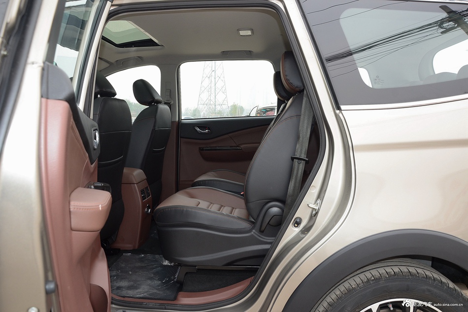 2016款风行SX6 1.6L CVT尊享型(灰色)