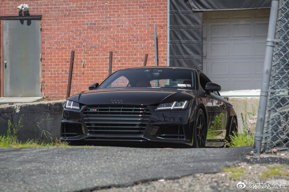 黑武士! 奥迪tts