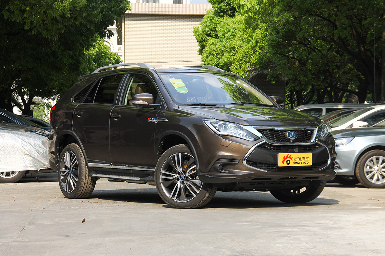 2017款比亚迪唐100 2.0t